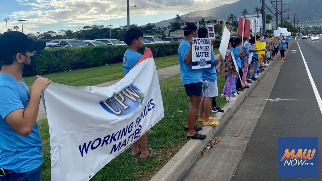 500 UPW workers vote to strike in dispute above pay back Maui Overall health hopes for settlement : Maui Now